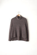 Bowen Pullover | Knitting Pattern by Julie Hoover